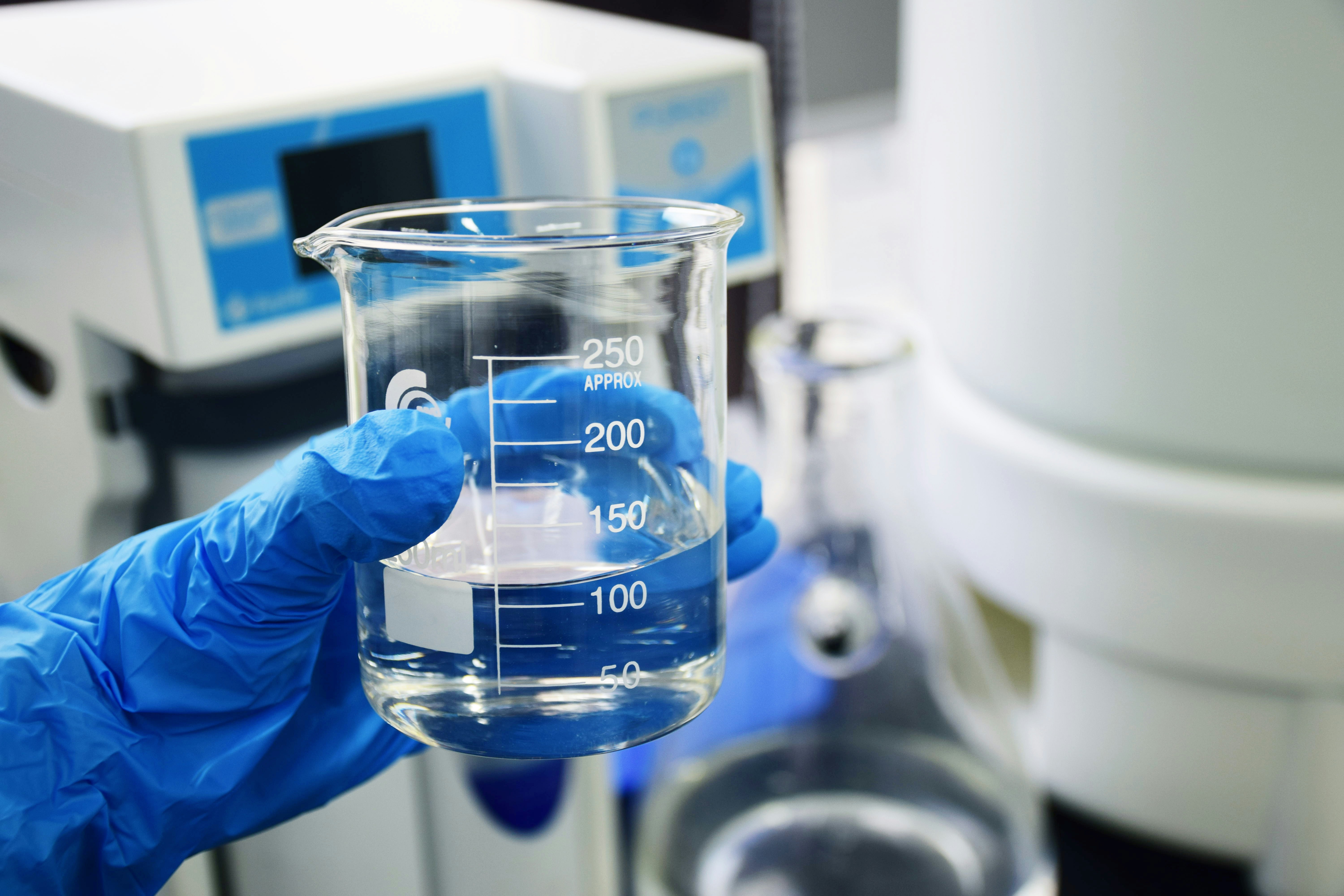 Overcapacity Meets Decarbonization: 2026 Chemical Downcycle Hinders Green Investment