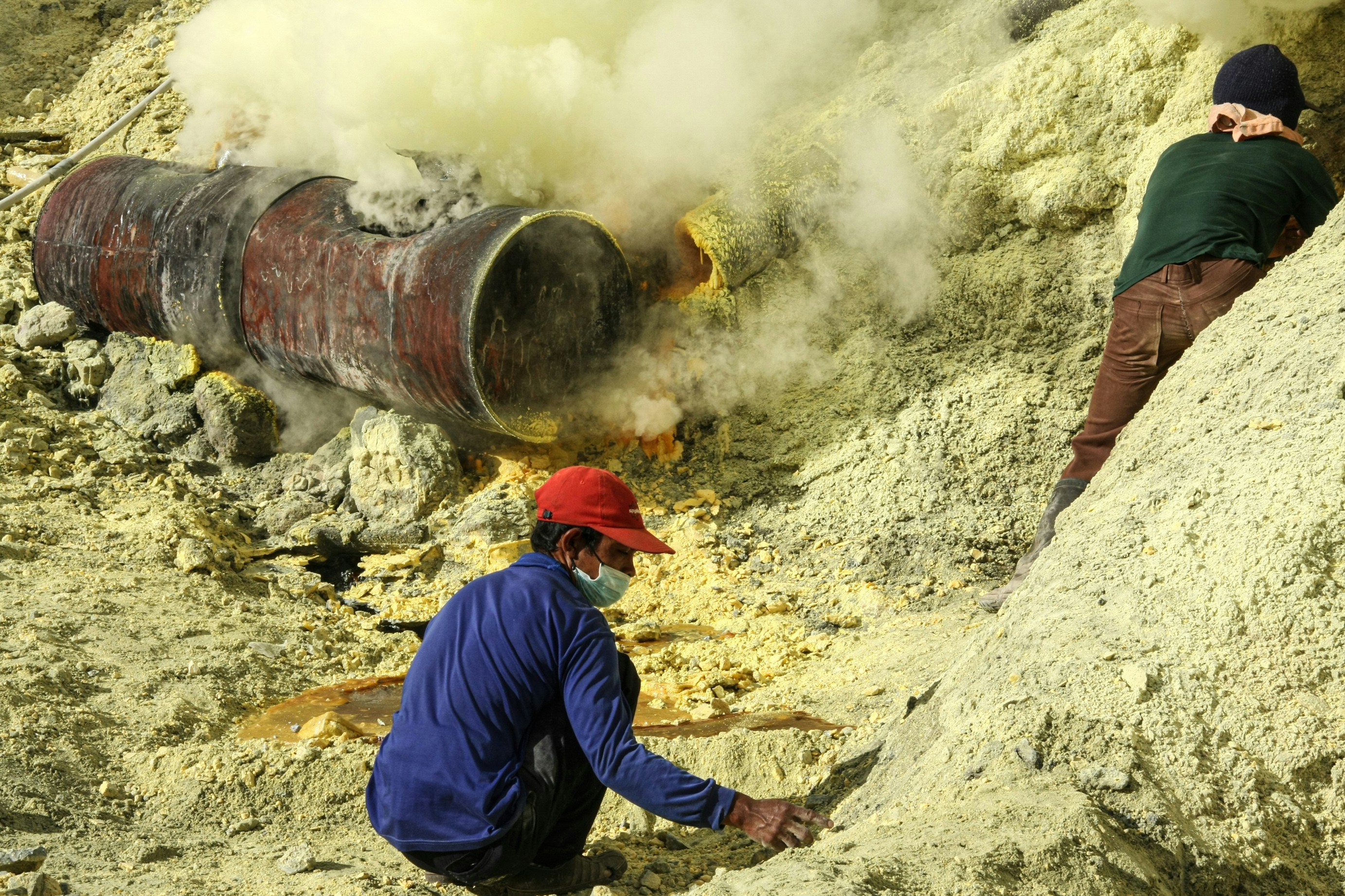 Rep. Gluesenkamp Perez Leads Push Against Chemical Safety Funding Cuts After Plant Accident