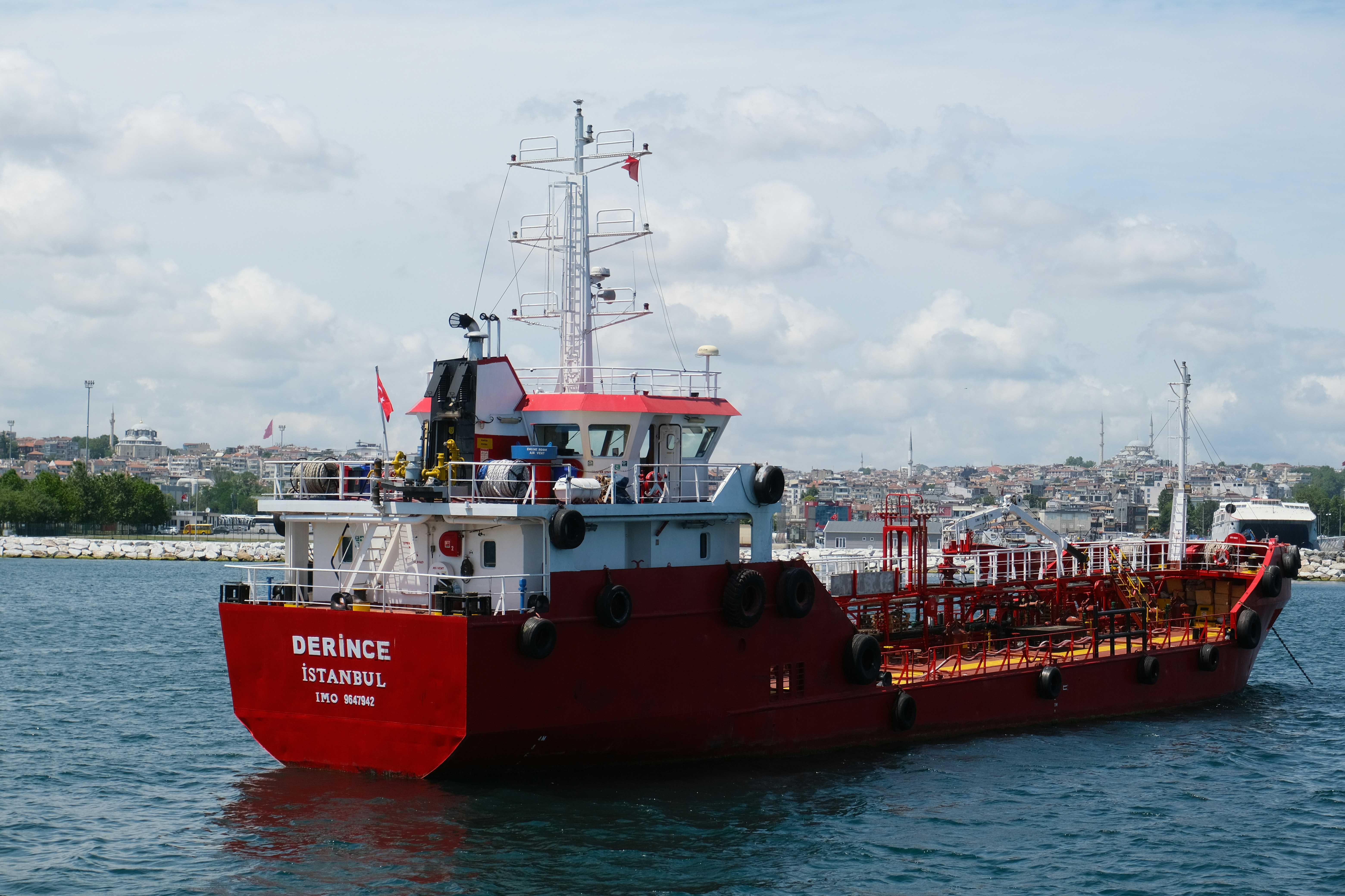 New Chemical Tanker Kokuryu Maru Completes First Methanol Bunkering